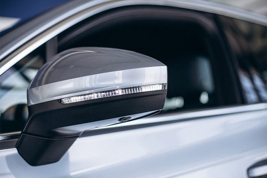 equipamiento-coches espejo retrovisor vehículo gris plateado